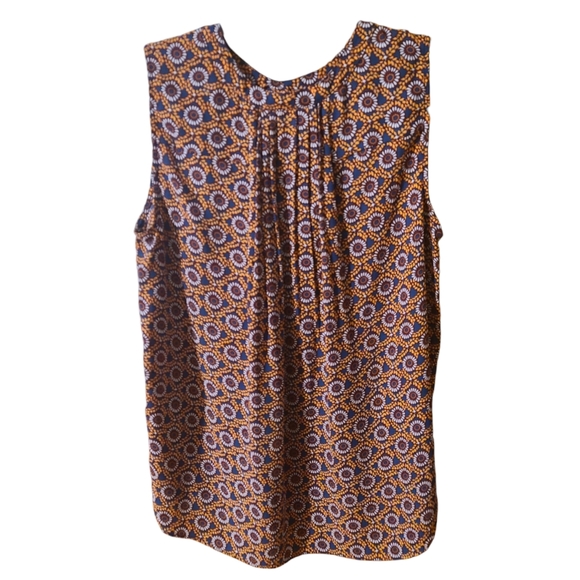 NWT And EUC Womens Sleeveless Blouses Bundle, Size XS - S - Picture 3 of 15